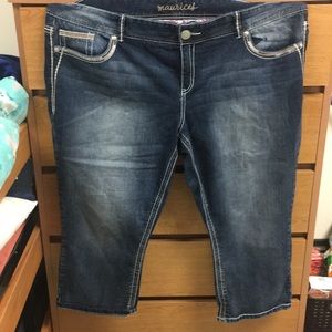 Capris from Maurice’s. Size 24.